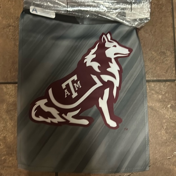 NIP Texas A&M University Garden Flag - Picture 4 of 7